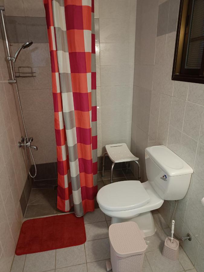 The Grapevine Guest House Paphos Esterno foto